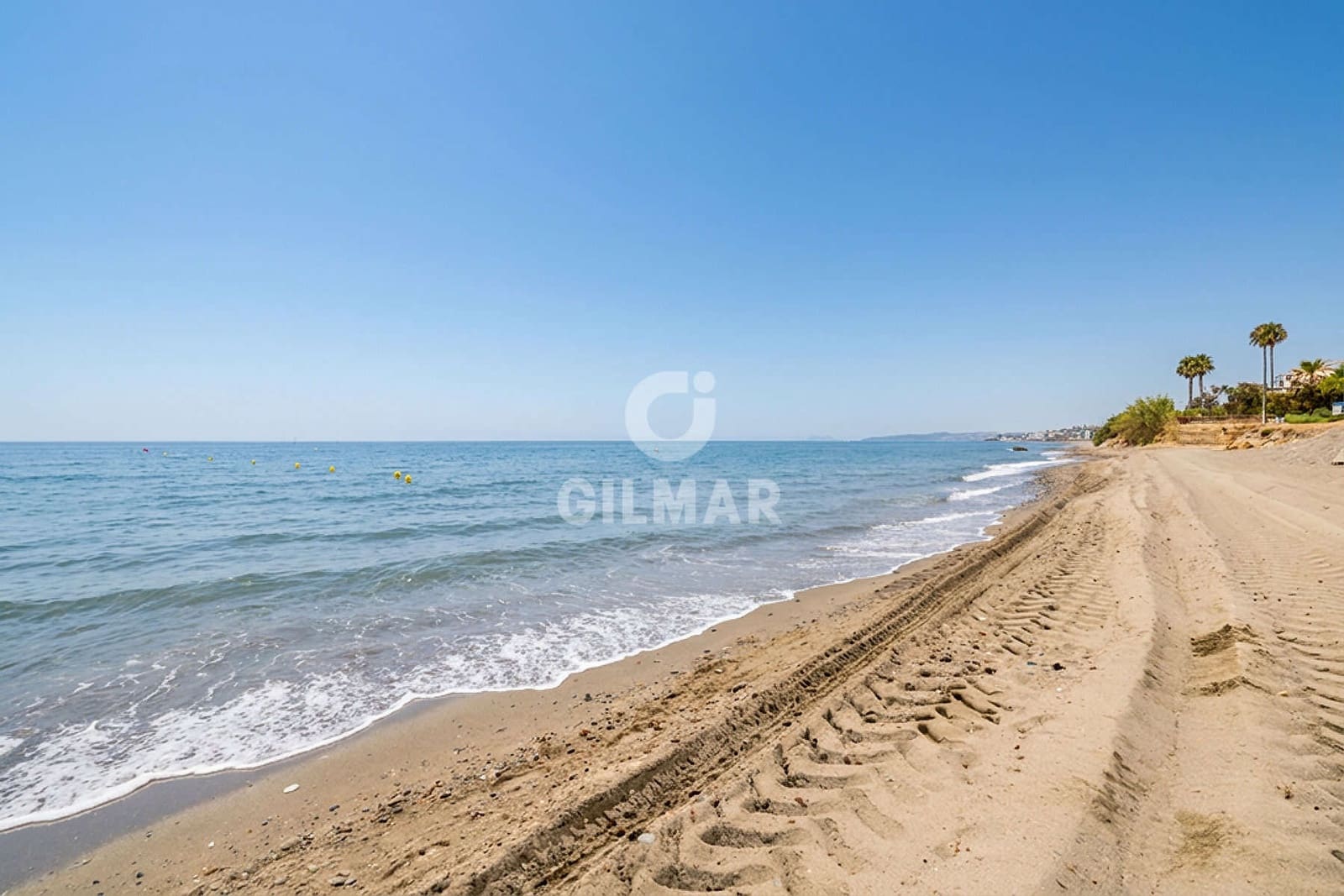 Adosado de 3 habitaciones en Estepona en venta con piscina garaje - 750.000 € (Ref: 9979235)