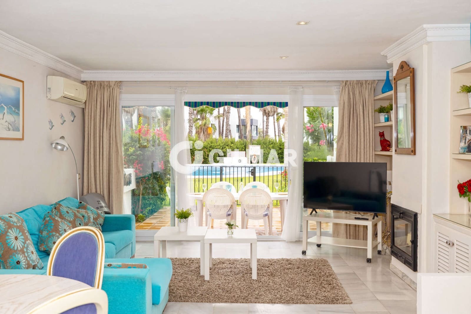 3 soveværelse Rækkehus til salg i Estepona med swimmingpool garage - € 690.000 (Ref: 9979235)