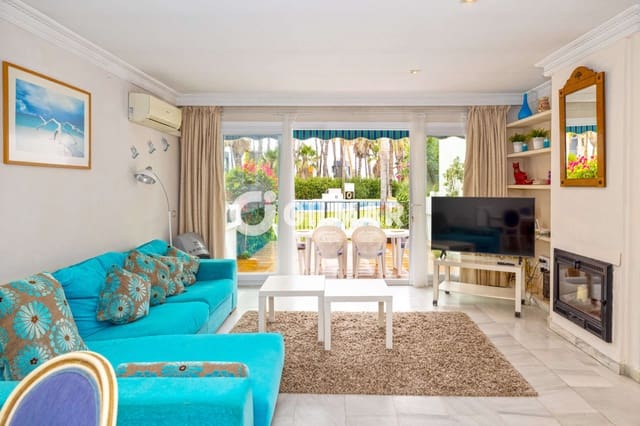 3 soverom Rekkehus til salgs i Guadalobón, Estepona med svømmebasseng garasje - € 690 000 (Ref: 9979235)