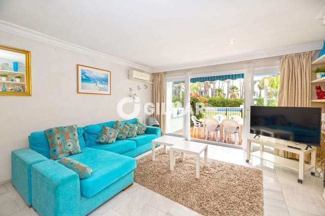3 soverom Rekkehus til salgs i Guadalobón, Estepona med svømmebasseng garasje - € 690 000 (Ref: 9979235)