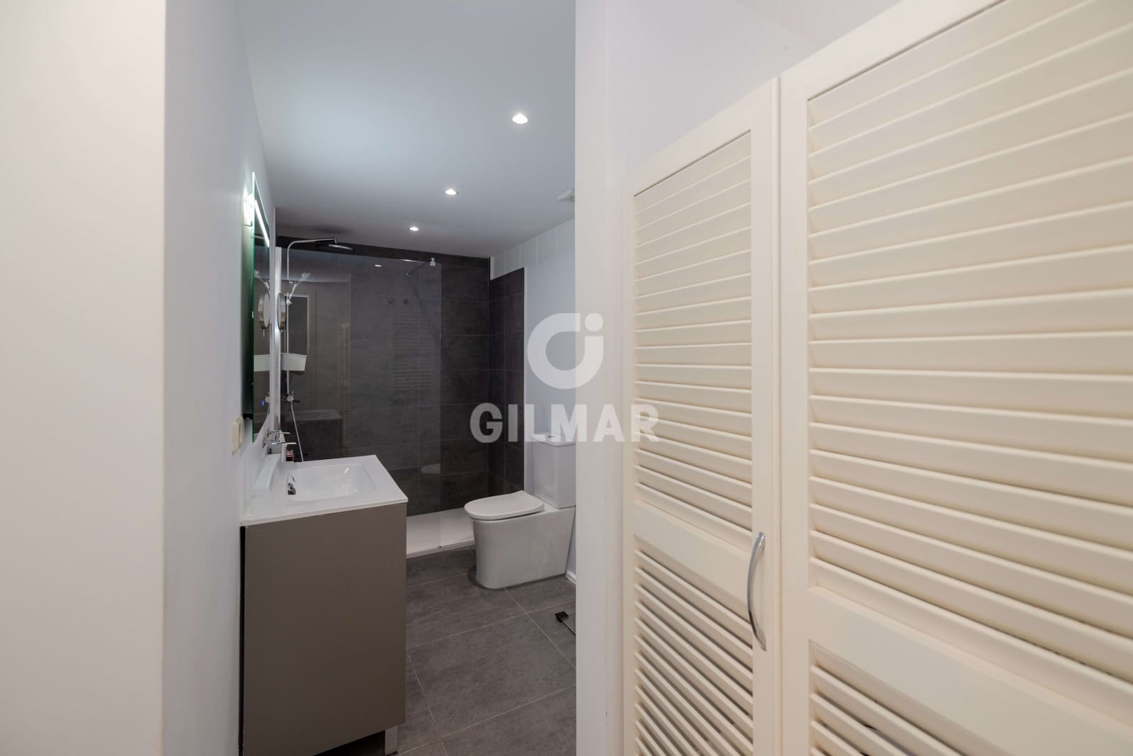 3 slaapkamer Flat te koop in Malaga stad met zwembad - € 720.000 (Ref: 9979277)