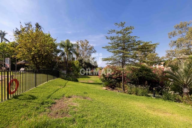 Piso de 3 habitaciones en Cerrado de Calderon, Málaga ciudad en venta con piscina - 720.000 € (Ref: 9979277)