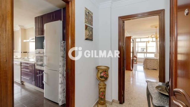3 slaapkamer Flat te koop in La Luz, Málaga stad - € 290.000 (Ref: 9979279)