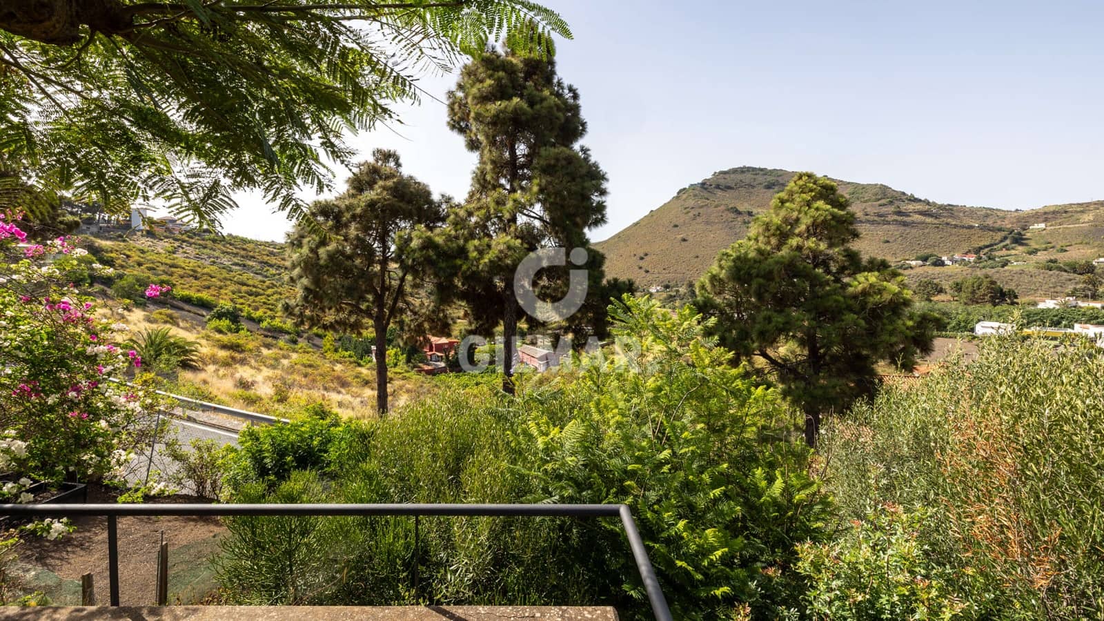 3 slaapkamer Villa te koop in Tafira Alta met garage - € 840.000 (Ref: 9981410)