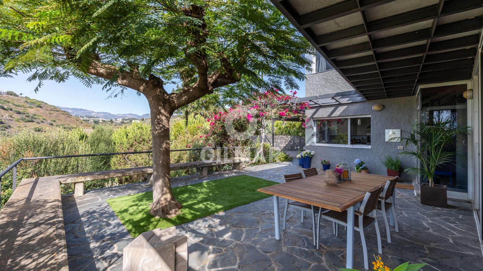 3 slaapkamer Villa te koop in Tafira Alta met garage - € 840.000 (Ref: 9981410)