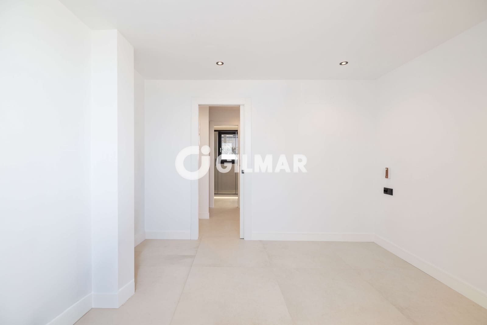 2 slaapkamer Flat te koop in Malaga stad - € 595.000 (Ref: 9981654)