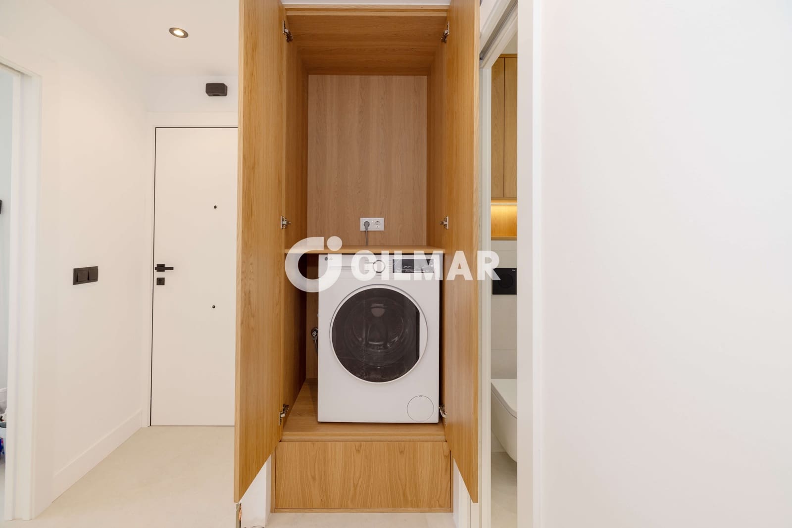 2 slaapkamer Flat te koop in Malaga stad - € 595.000 (Ref: 9981654)
