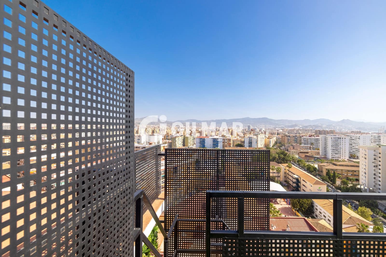 2 slaapkamer Flat te koop in Malaga stad - € 595.000 (Ref: 9981654)