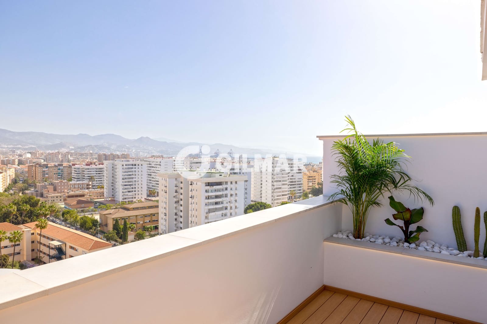 2 slaapkamer Flat te koop in Malaga stad - € 595.000 (Ref: 9981654)