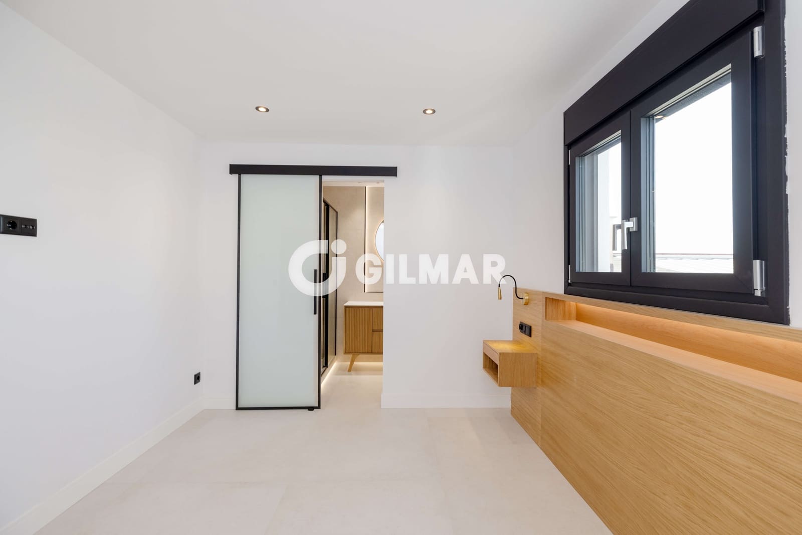 2 slaapkamer Flat te koop in Malaga stad - € 595.000 (Ref: 9981654)