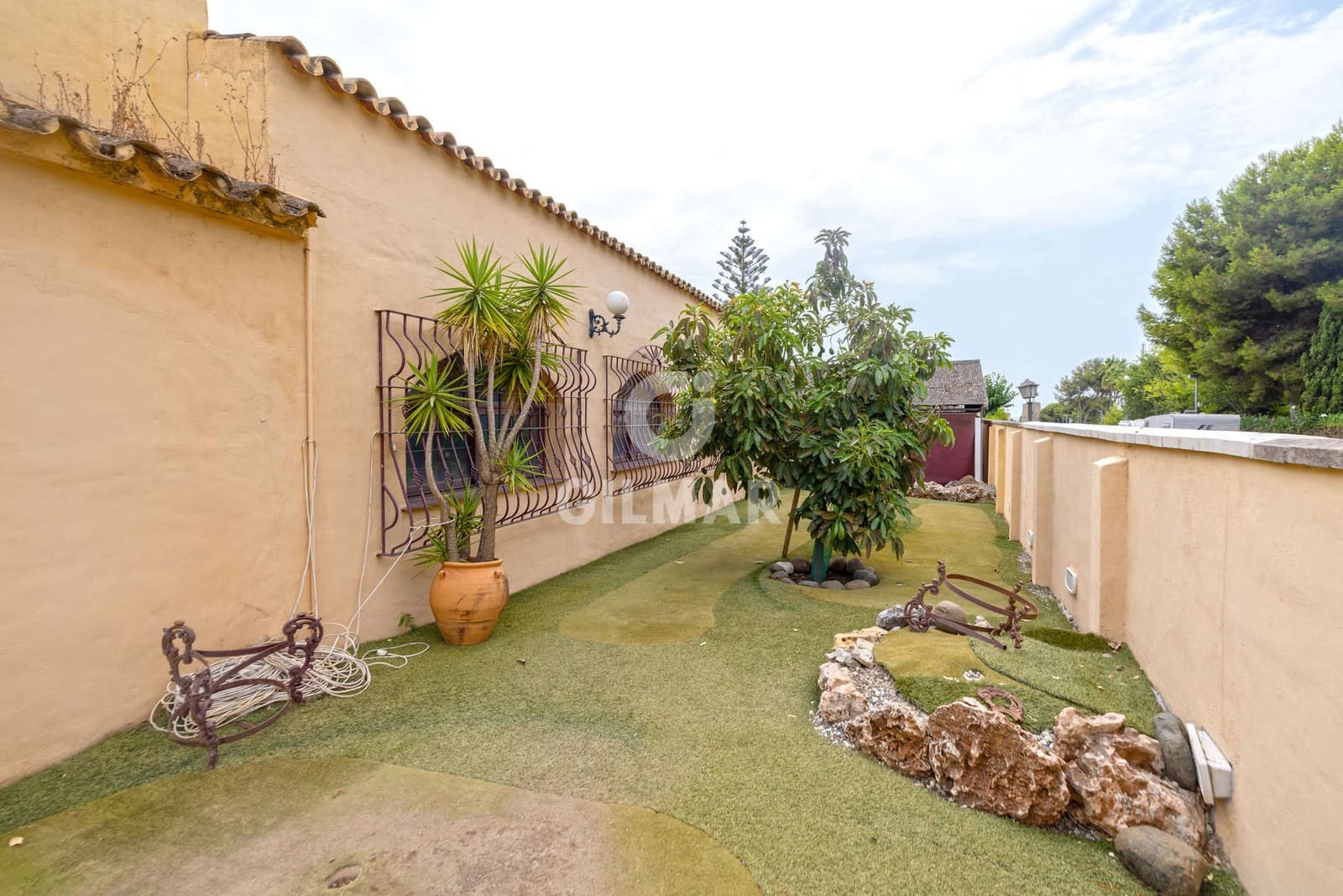 Commercieel te koop in Saladillo-Benamara - € 1.800.000 (Ref: 9984134)