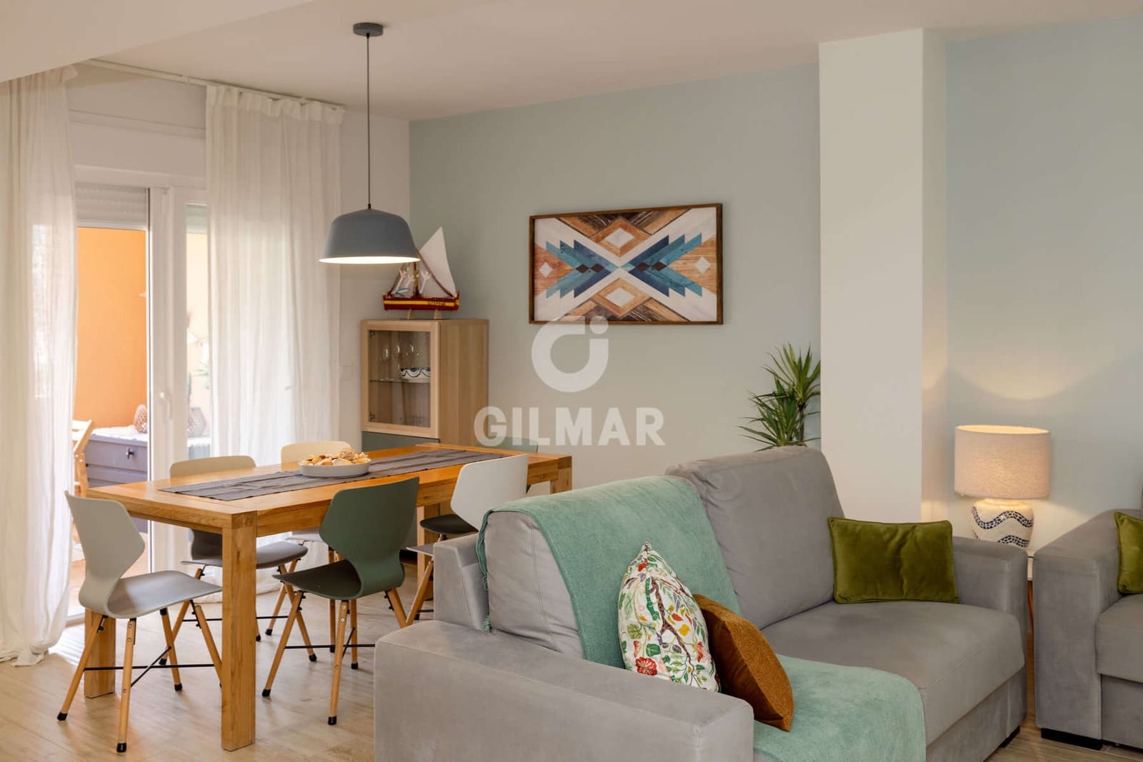 2 sovrum Lägenhet till salu i Estepona med pool garage - 399 000 € (Ref: 9984135)