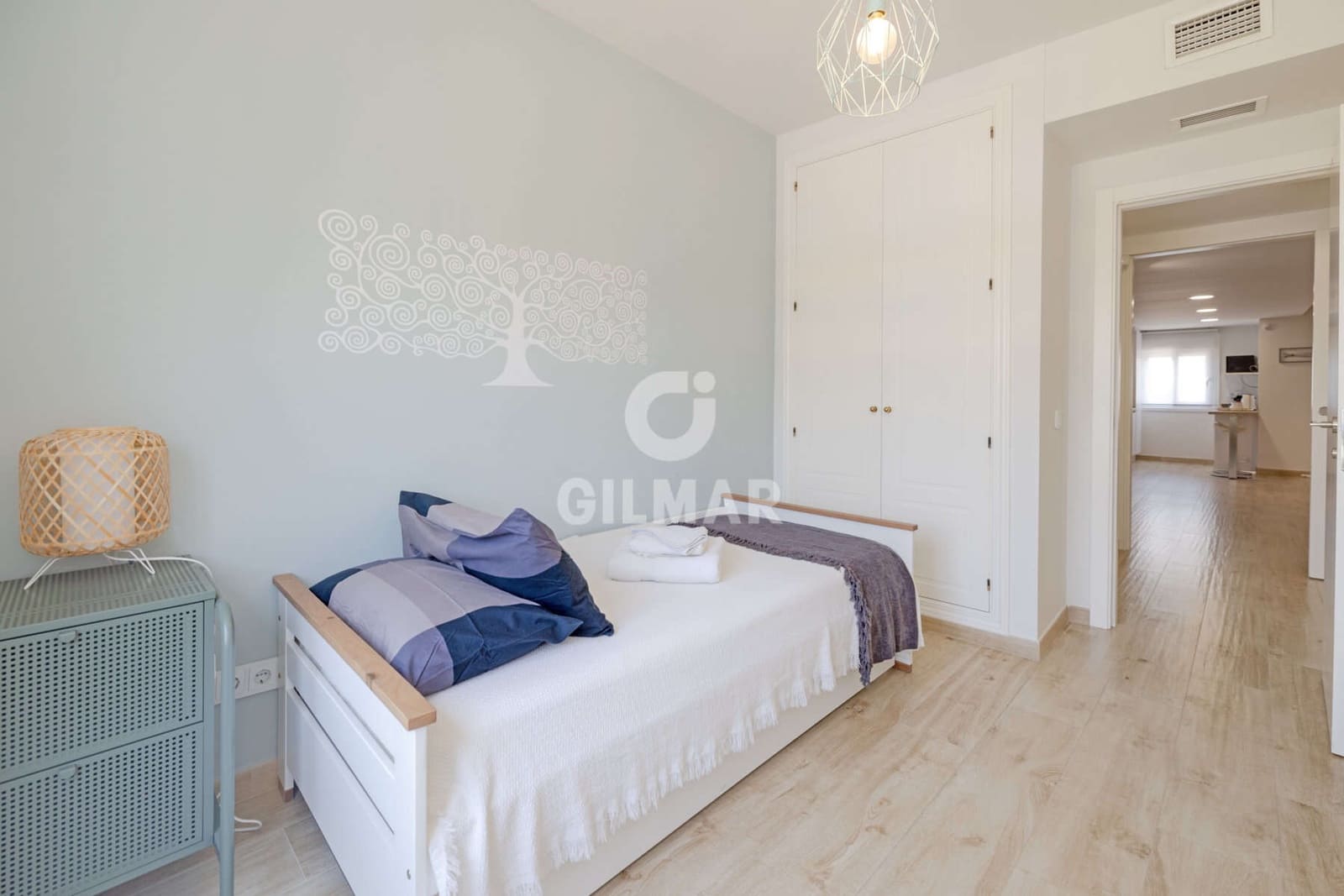 2 sovrum Lägenhet till salu i Estepona med pool garage - 399 000 € (Ref: 9984135)