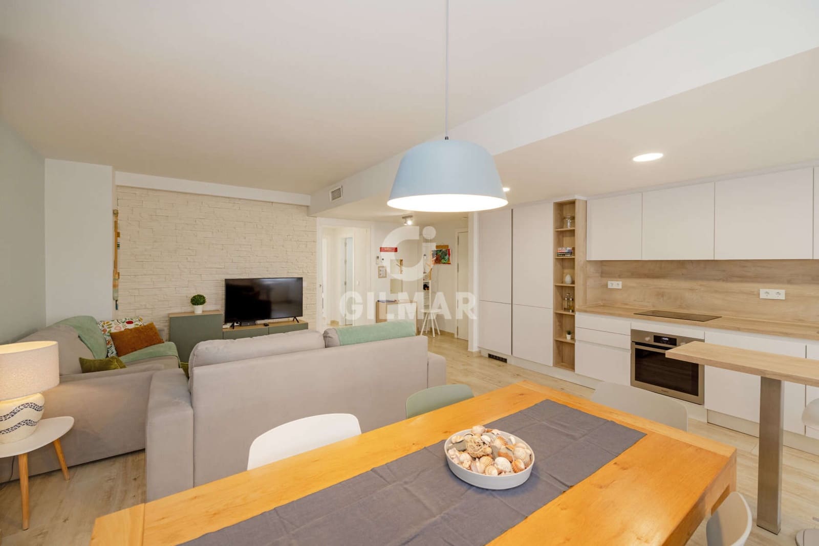 2 sovrum Lägenhet till salu i Estepona med pool garage - 399 000 € (Ref: 9984135)