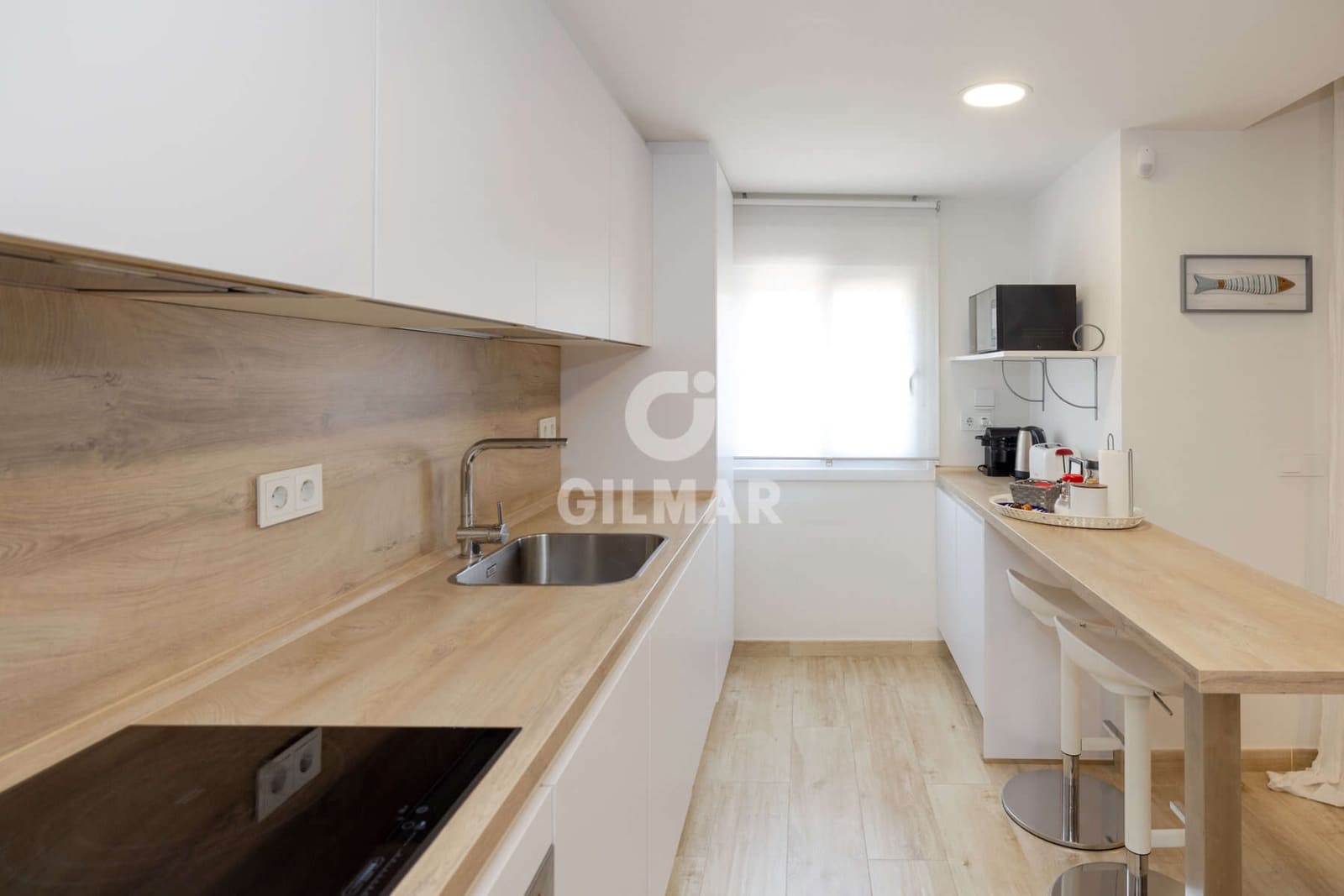 2 sovrum Lägenhet till salu i Estepona med pool garage - 399 000 € (Ref: 9984135)