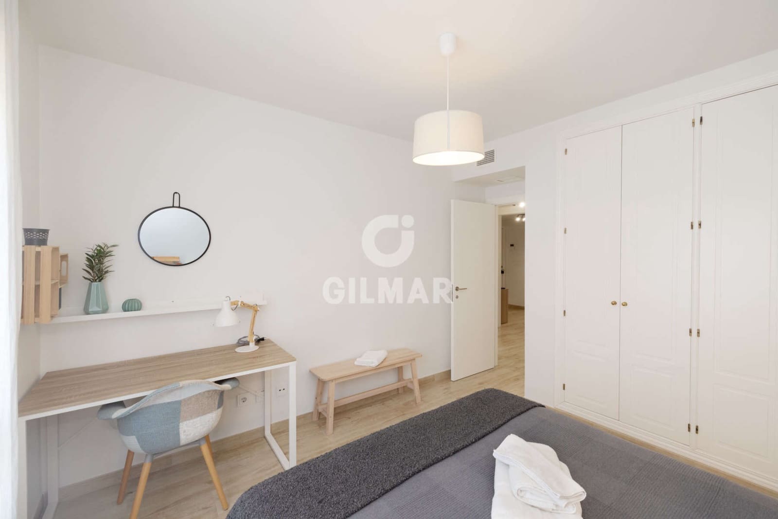 2 sovrum Lägenhet till salu i Estepona med pool garage - 399 000 € (Ref: 9984135)