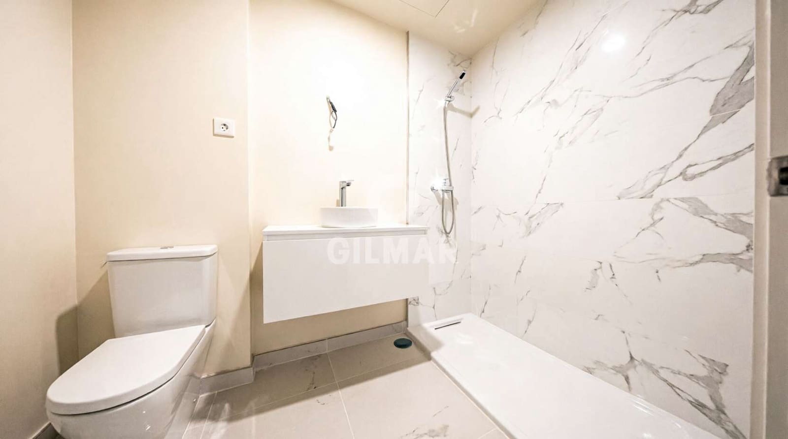 2 soverom Leilighet til salgs i Benalmadena Costa med svømmebasseng garasje - € 480 150 (Ref: 9985339)