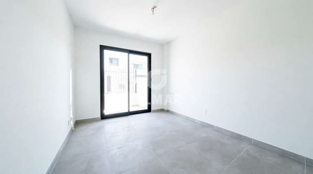Piso de 2 habitaciones en Benalmadena Costa, Benalmádena en venta con piscina garaje - 499.950 € (Ref: 9985339)
