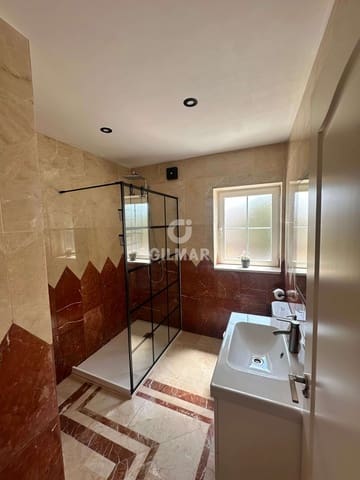 7 soverom Villa til salgs i Altos de Estepona, Estepona med svømmebasseng garasje - € 1 378 000 (Ref: 9985690)