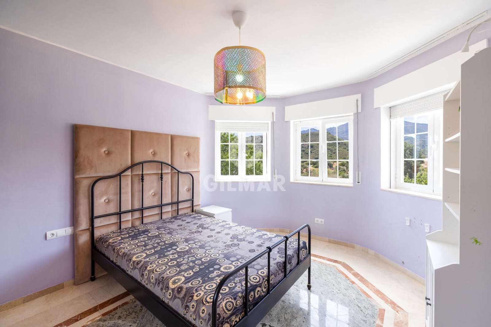 7 soverom Villa til salgs i Estepona med svømmebasseng garasje - € 1 378 000 (Ref: 9985690)