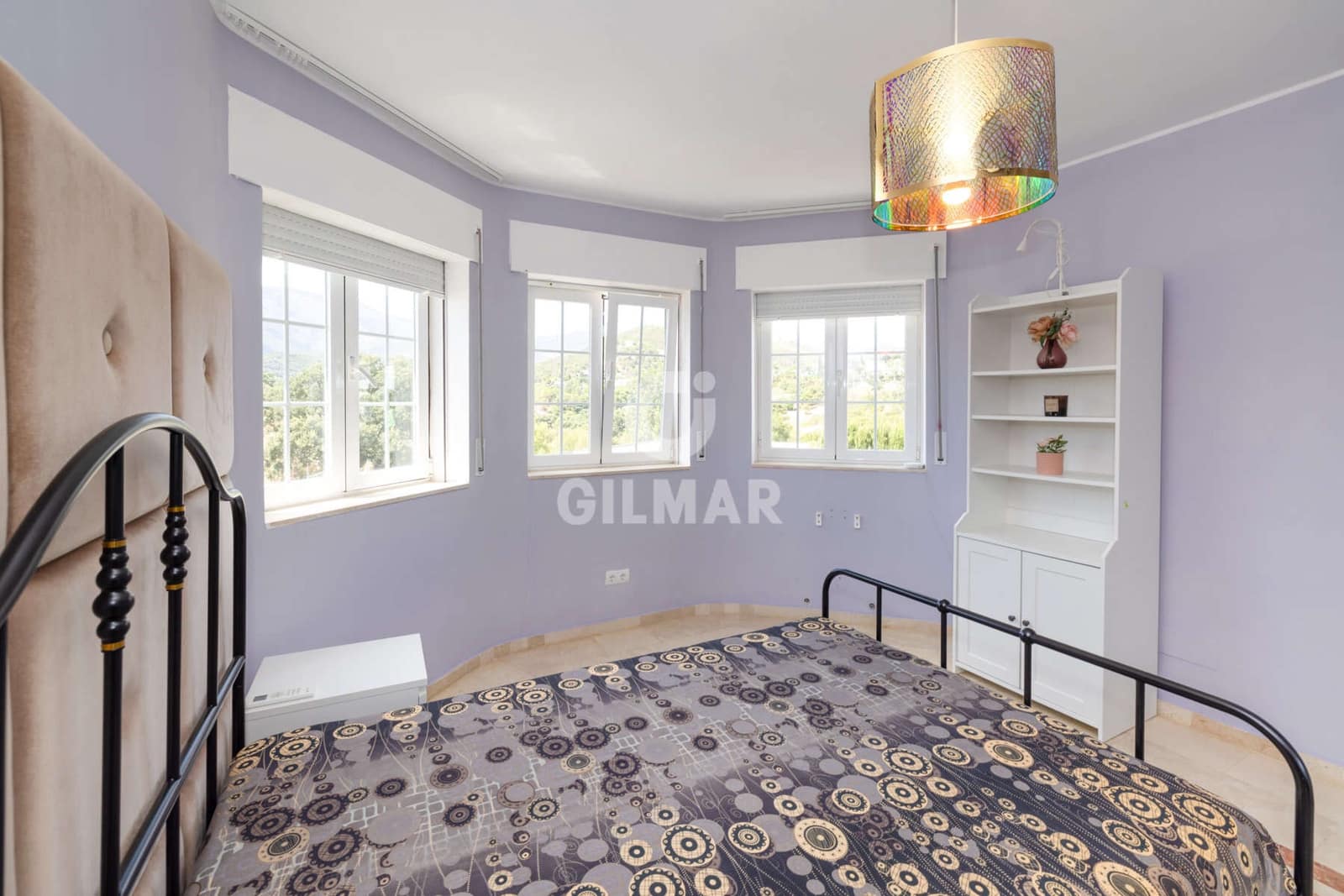 7 soverom Villa til salgs i Estepona med svømmebasseng garasje - € 1 378 000 (Ref: 9985690)