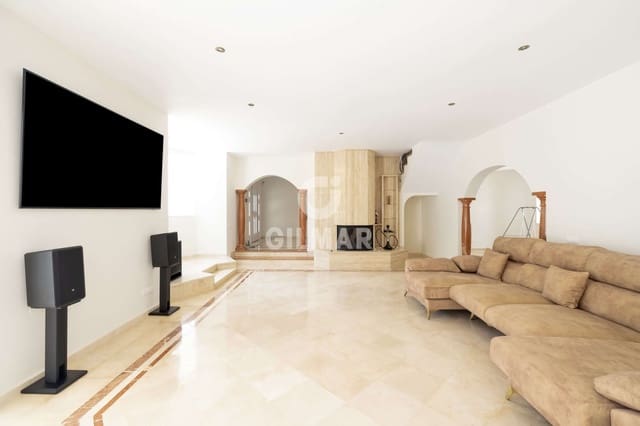 7 soveværelse Villa til salg i Altos de Estepona, Estepona med swimmingpool garage - € 1.378.000 (Ref: 9985690)