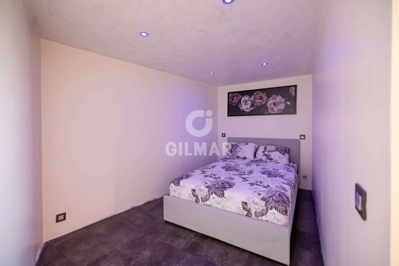 7 soverom Villa til salgs i Estepona med svømmebasseng garasje - € 1 378 000 (Ref: 9985690)