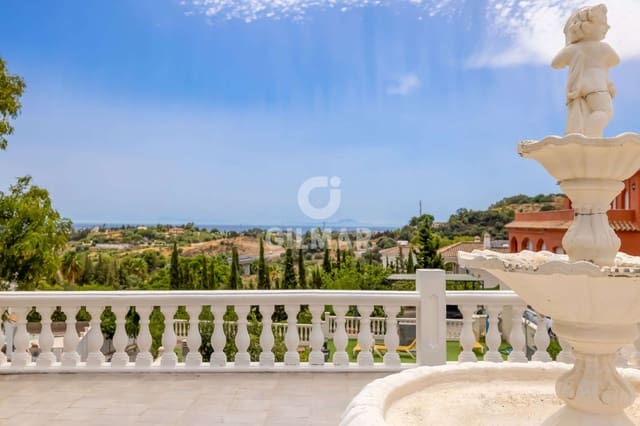 7 soveværelse Villa til salg i Altos de Estepona, Estepona med swimmingpool garage - € 1.378.000 (Ref: 9985690)