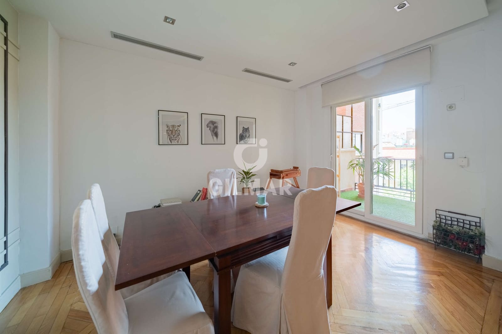 4 soveværelse Lejlighed til salg i Madrid by - € 1.650.000 (Ref: 9985691)