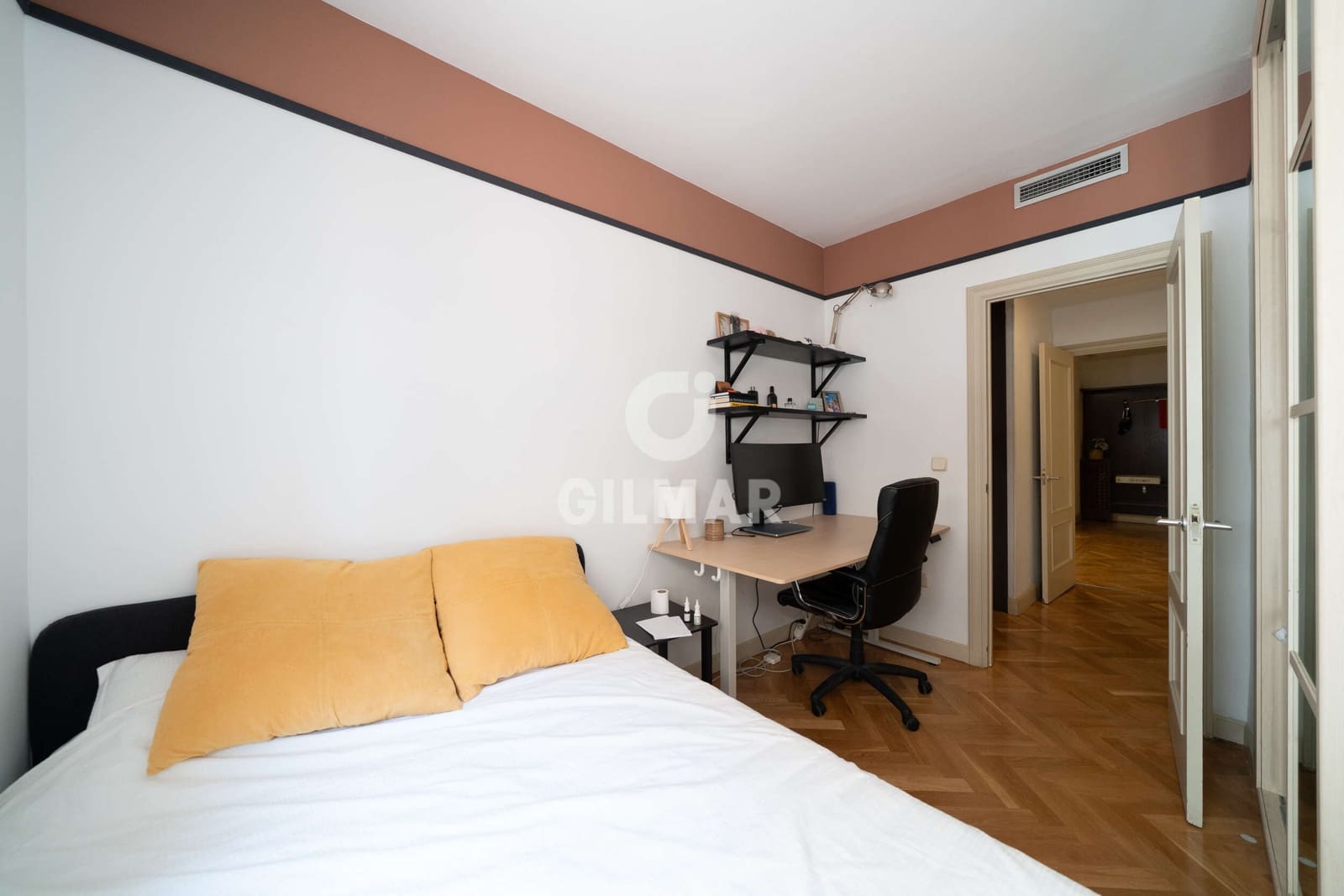 4 soveværelse Lejlighed til salg i Madrid by - € 1.650.000 (Ref: 9985691)