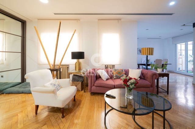4 soveværelse Lejlighed til salg i Rios Rosas, Madrid by - € 1.650.000 (Ref: 9985691)