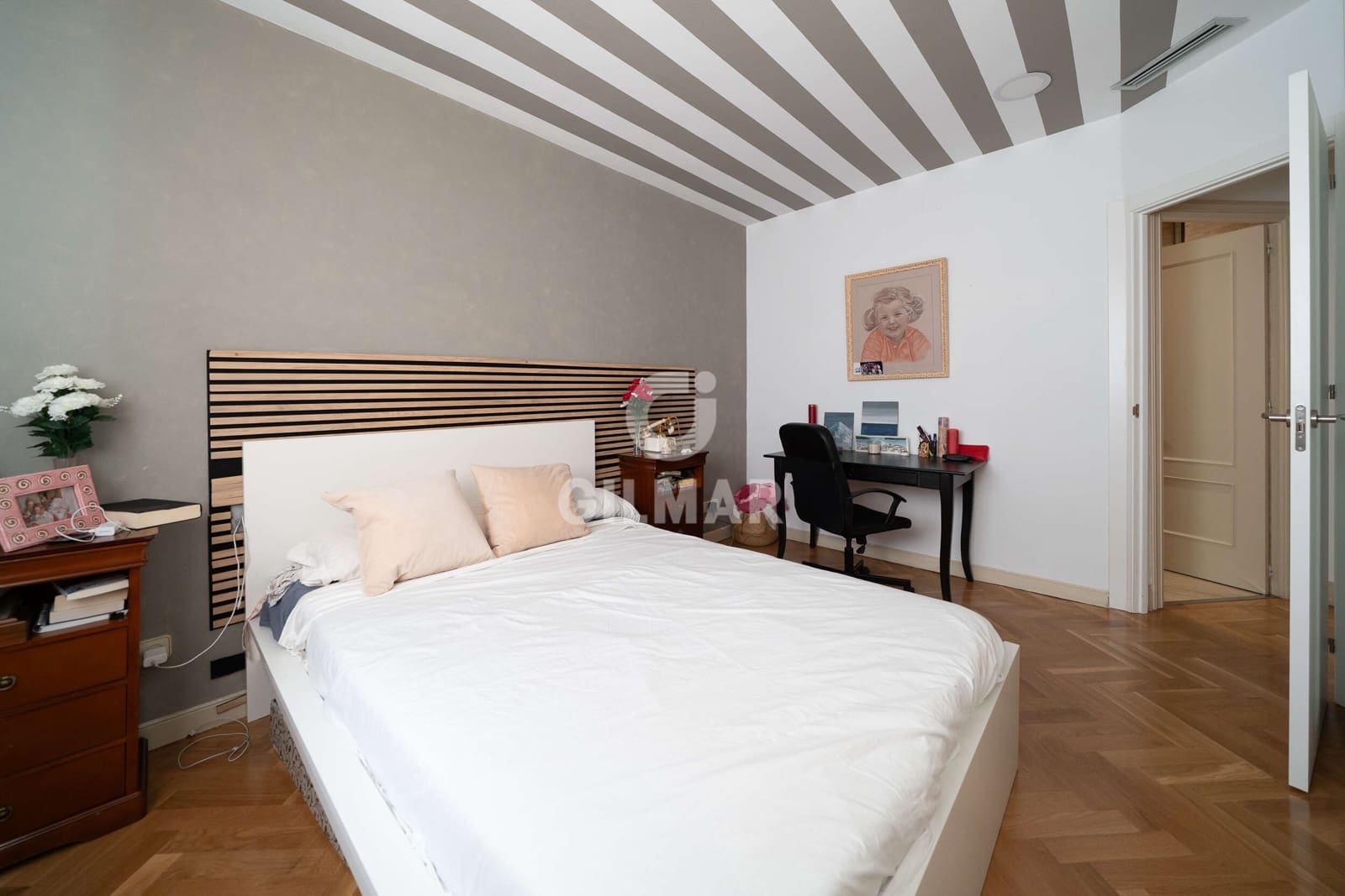 4 soveværelse Lejlighed til salg i Madrid by - € 1.650.000 (Ref: 9985691)