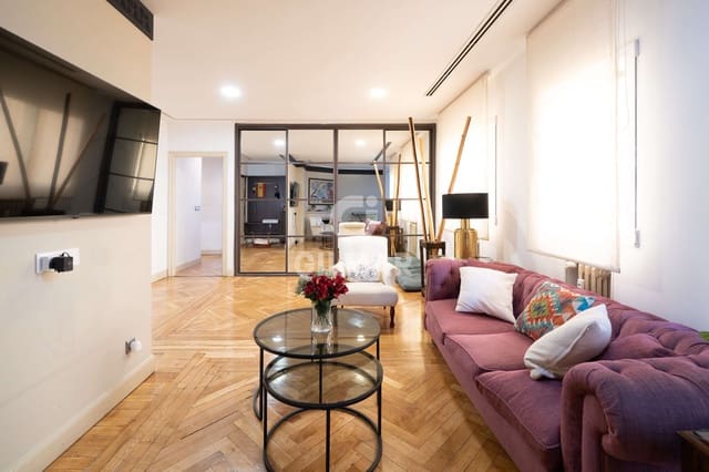 4 soveværelse Lejlighed til salg i Rios Rosas, Madrid by - € 1.650.000 (Ref: 9985691)