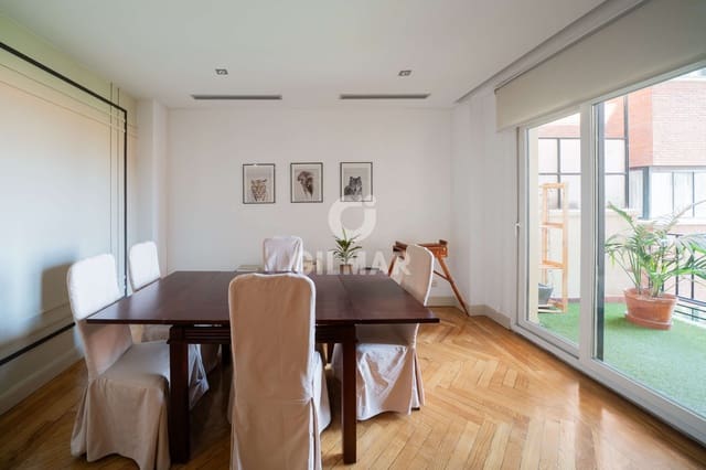 4 soveværelse Lejlighed til salg i Rios Rosas, Madrid by - € 1.650.000 (Ref: 9985691)