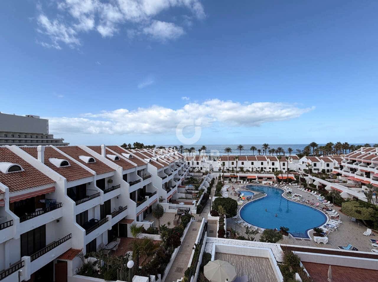 5 slaapkamer Penthouse te koop in Playa de las Americas met zwembad - € 1.400.000 (Ref: 9986143)