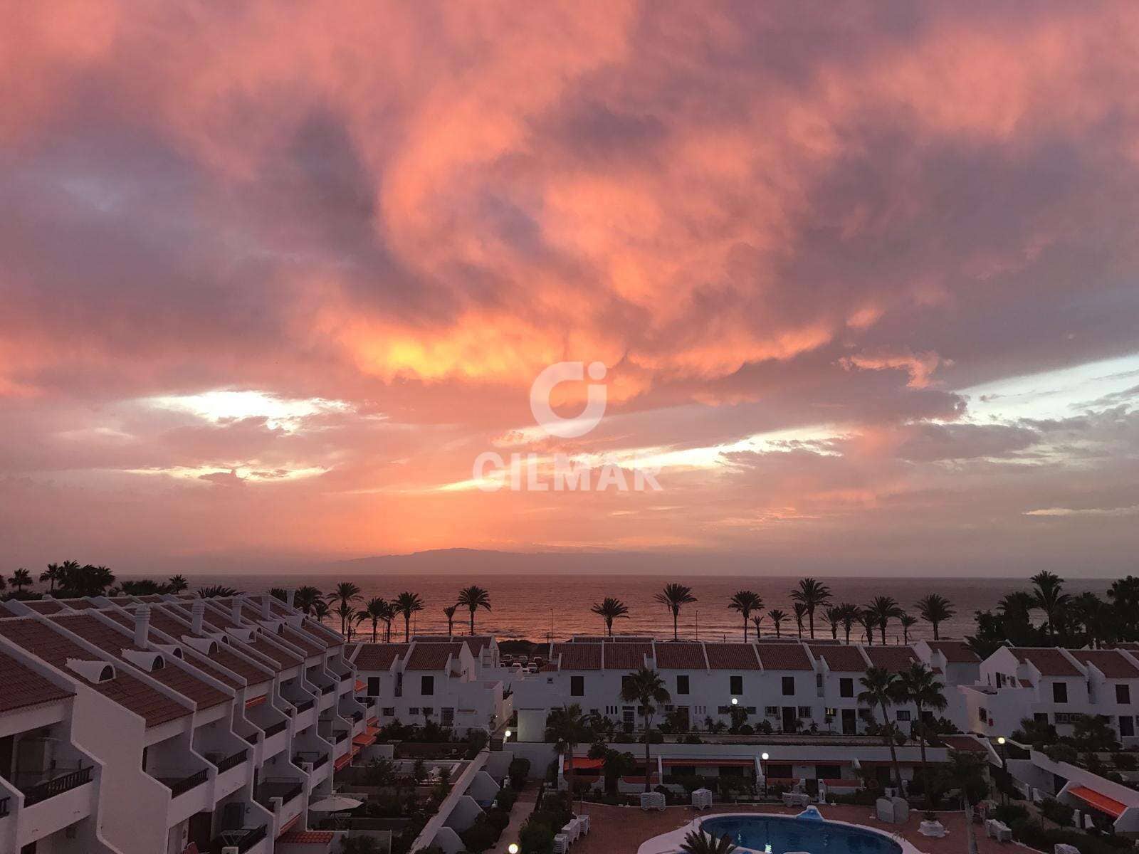 5 slaapkamer Penthouse te koop in Playa de las Americas met zwembad - € 1.400.000 (Ref: 9986143)