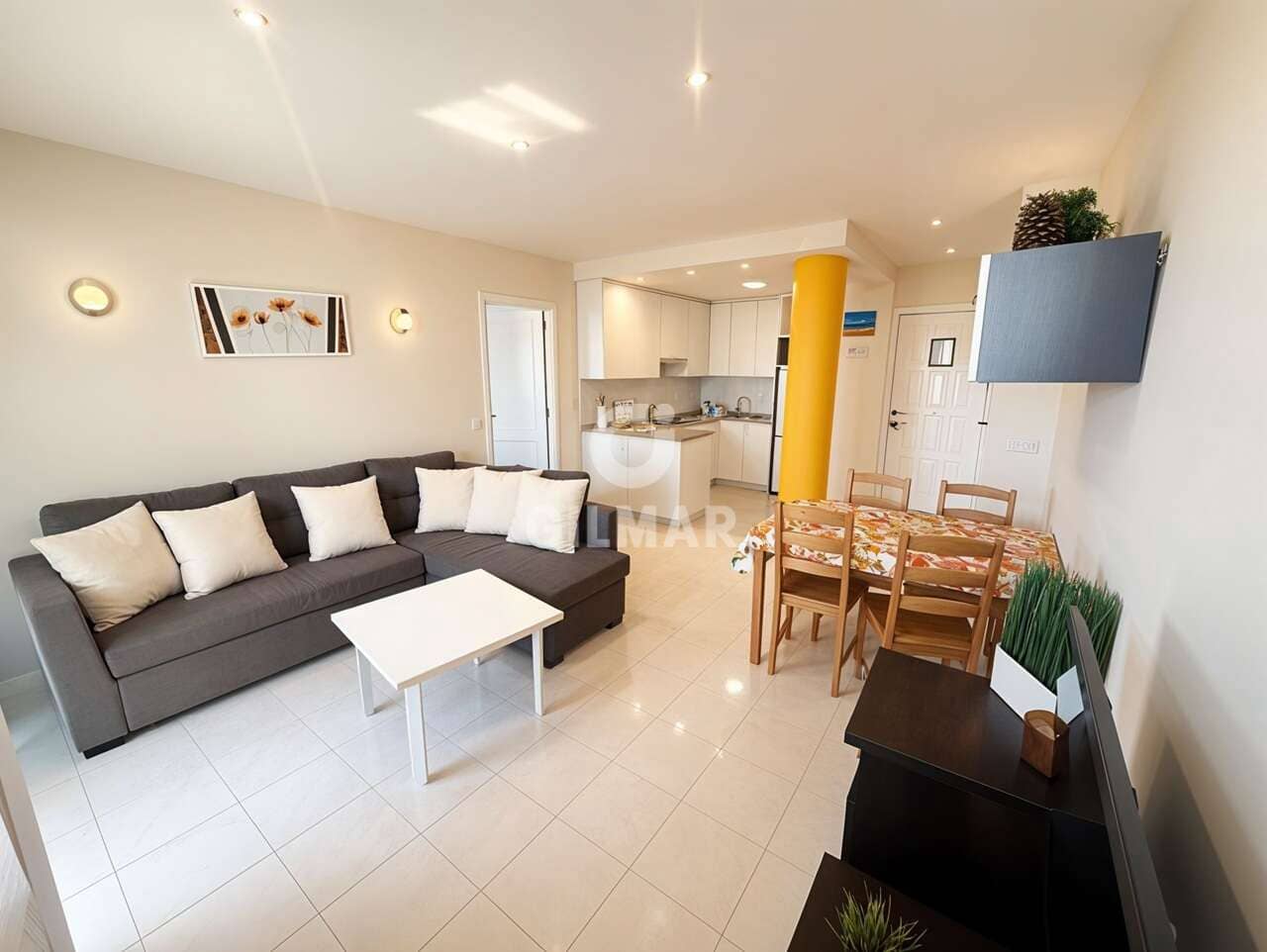 Piso de 2 habitaciones en Playa Paraiso en venta con piscina garaje - 449.000 € (Ref: 9986145)