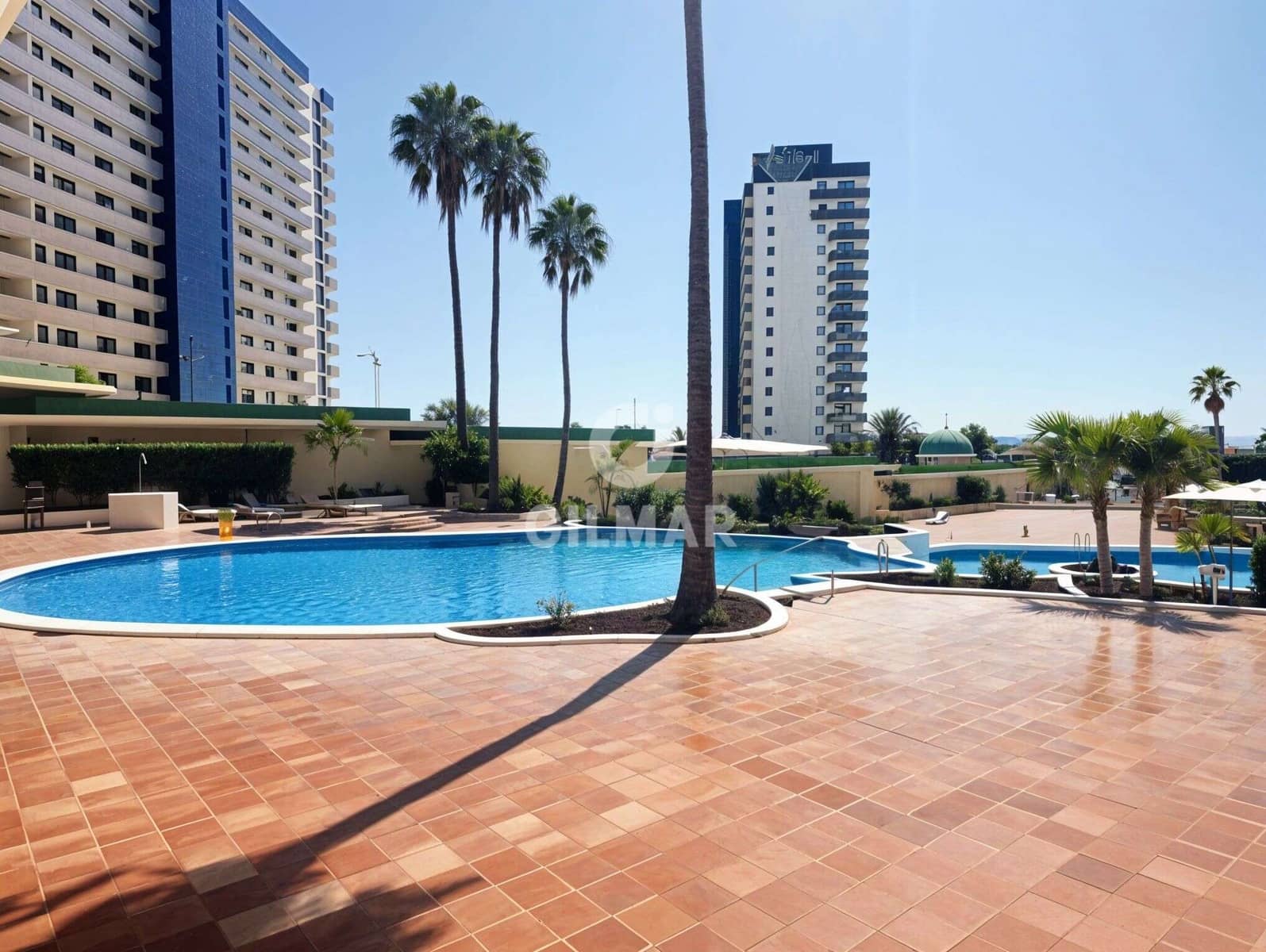 Piso de 2 habitaciones en Playa Paraiso en venta con piscina garaje - 449.000 € (Ref: 9986145)