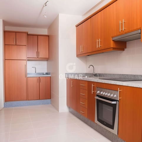 2 slaapkamer Flat te koop in Guargacho met garage - € 220.000 (Ref: 9986146)