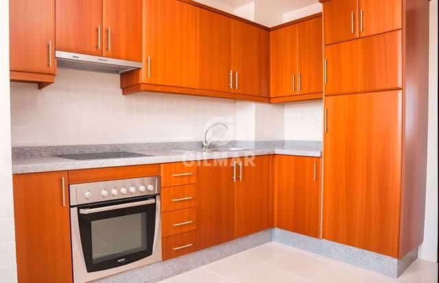 2 slaapkamer Flat te koop in Guargacho met garage - € 220.000 (Ref: 9986146)