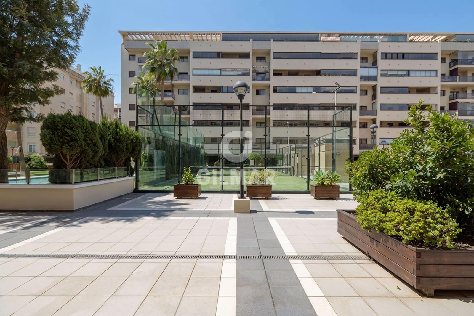 4 Zimmer Wohnung zu verkaufen in Malaga Stadt mit Pool Garage - 795.000 € (Ref: 9989274)