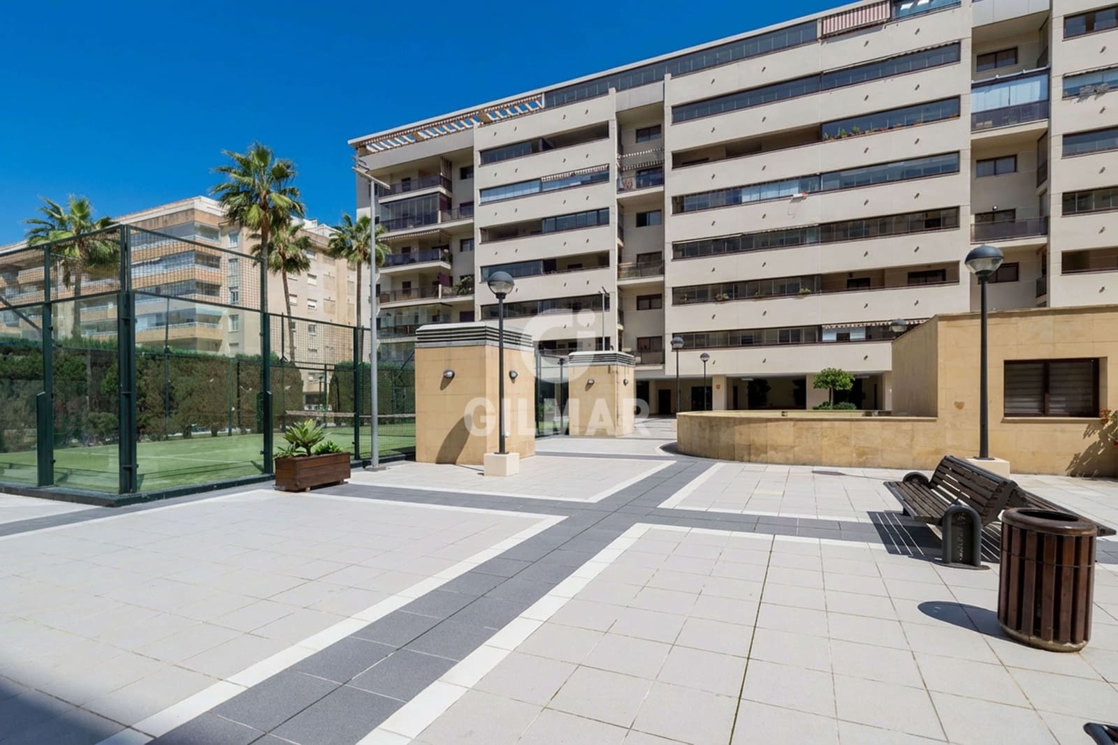 4 Zimmer Wohnung zu verkaufen in Malaga Stadt mit Pool Garage - 795.000 € (Ref: 9989274)