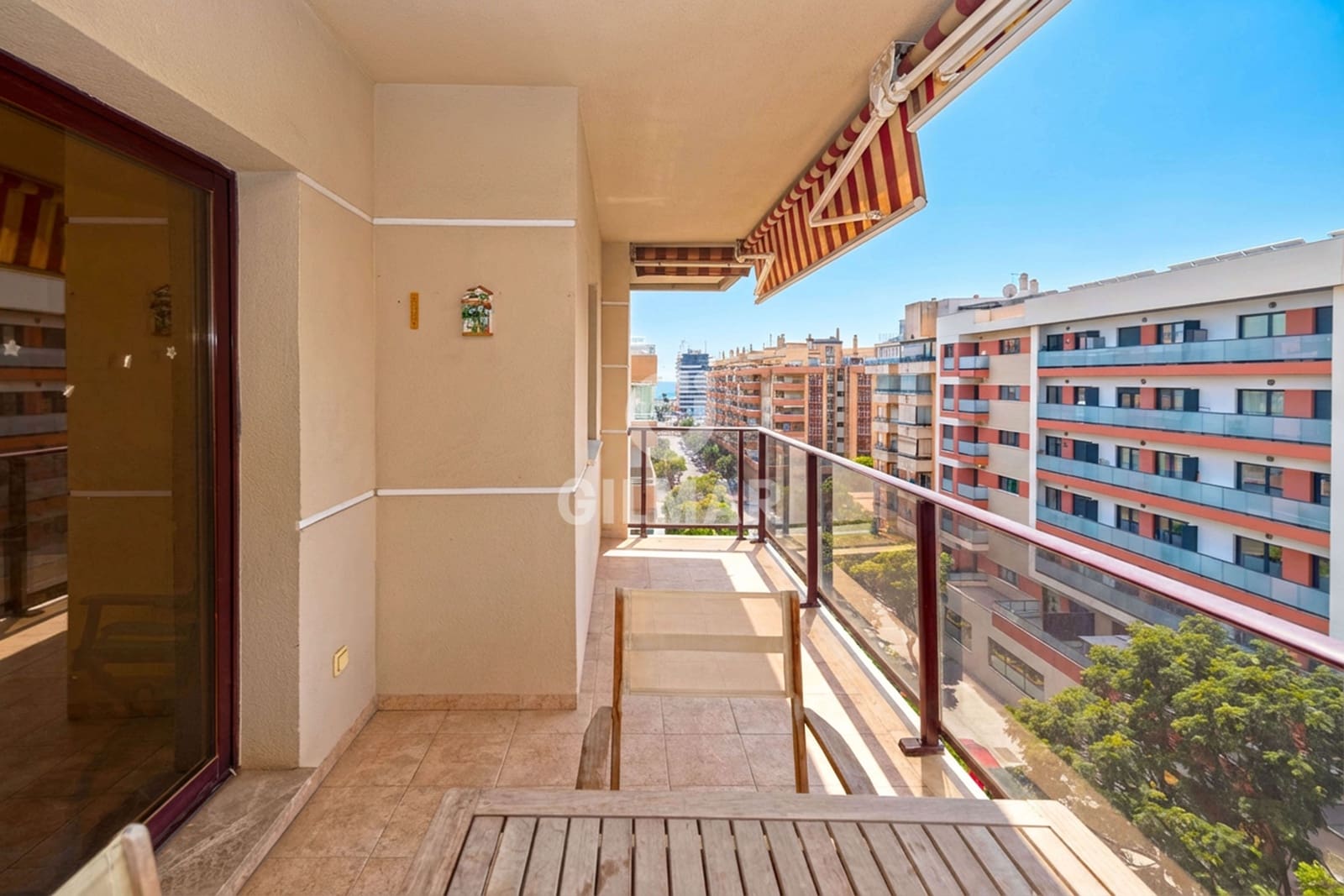 4 Zimmer Wohnung zu verkaufen in Malaga Stadt mit Pool Garage - 795.000 € (Ref: 9989274)