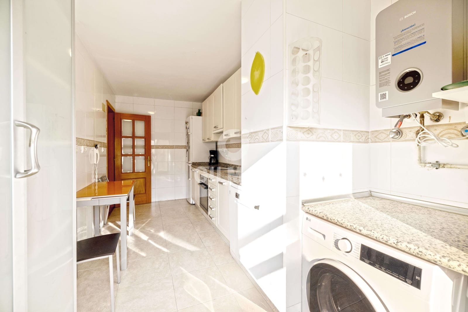 4 Zimmer Wohnung zu verkaufen in Malaga Stadt mit Pool Garage - 795.000 € (Ref: 9989274)