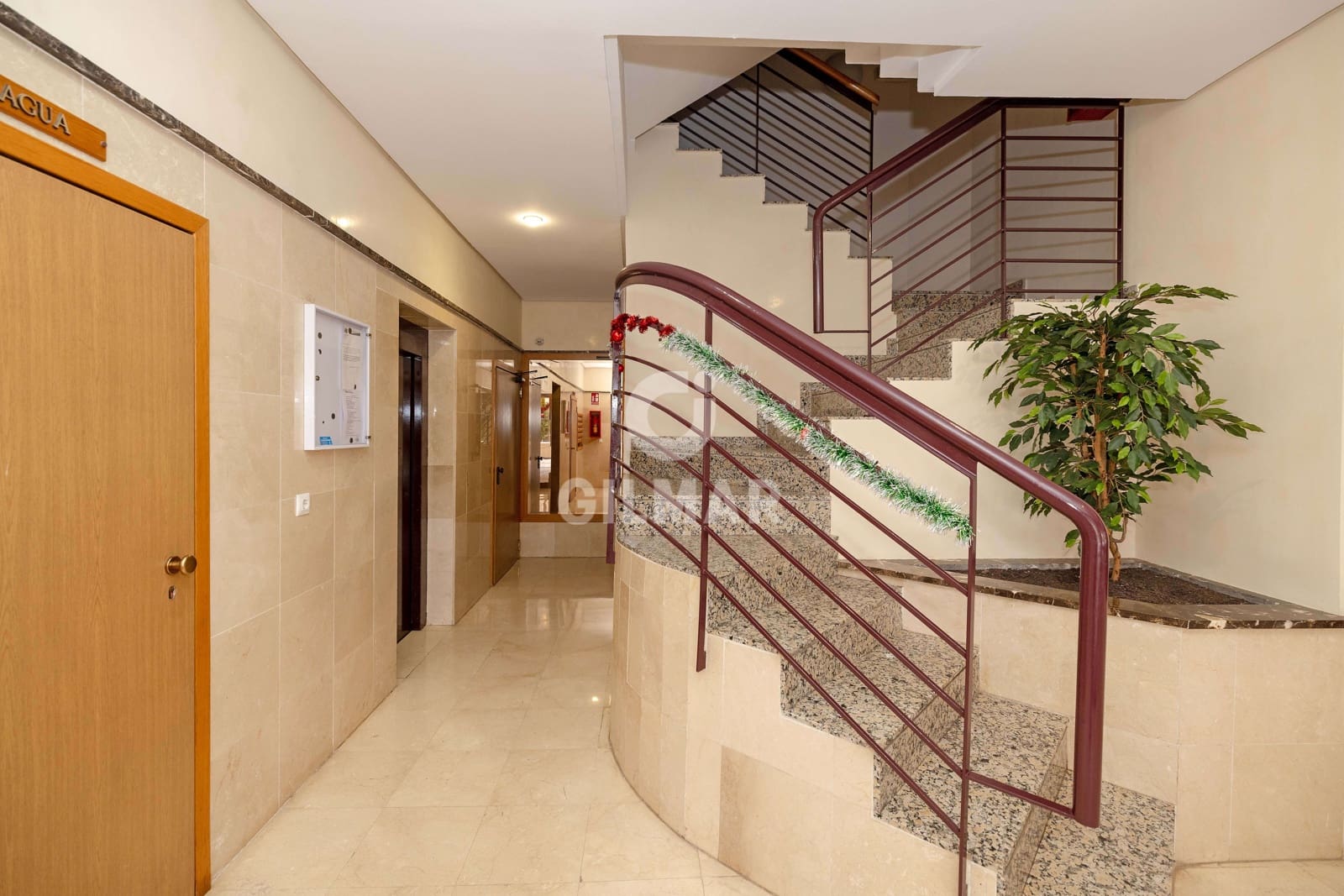 4 Zimmer Wohnung zu verkaufen in Malaga Stadt mit Pool Garage - 795.000 € (Ref: 9989274)