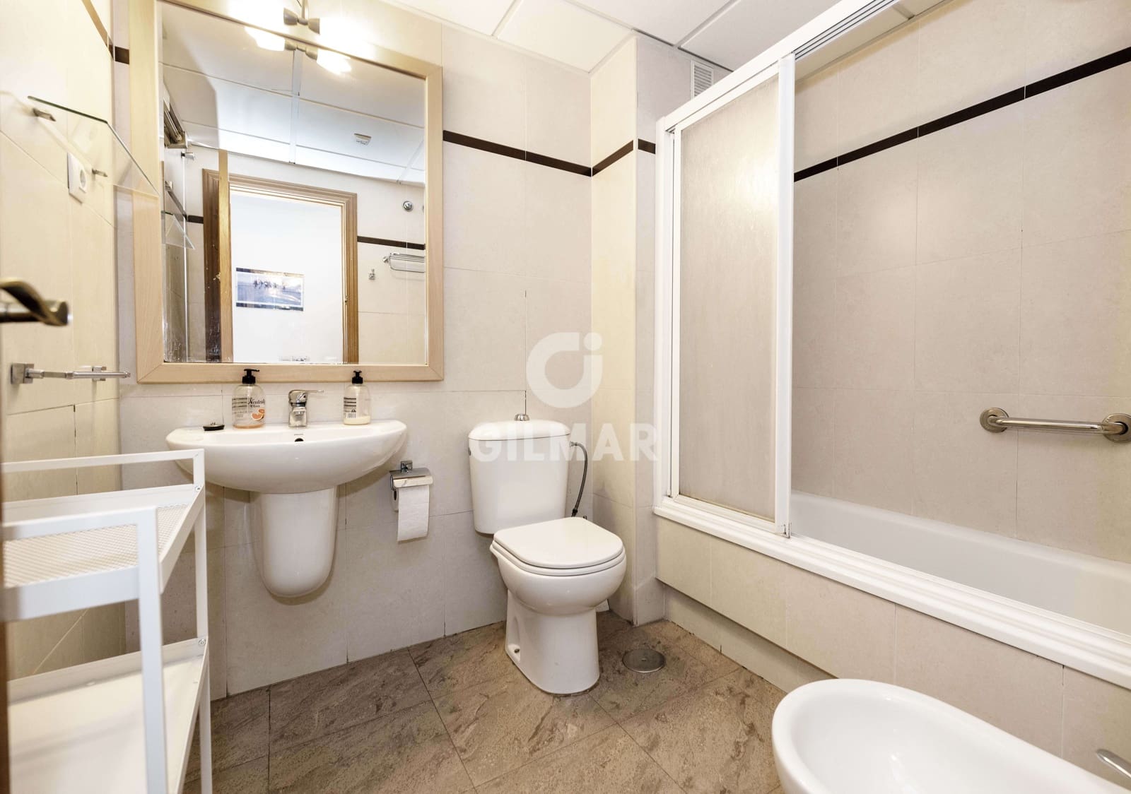 4 Zimmer Wohnung zu verkaufen in Malaga Stadt mit Pool Garage - 795.000 € (Ref: 9989274)