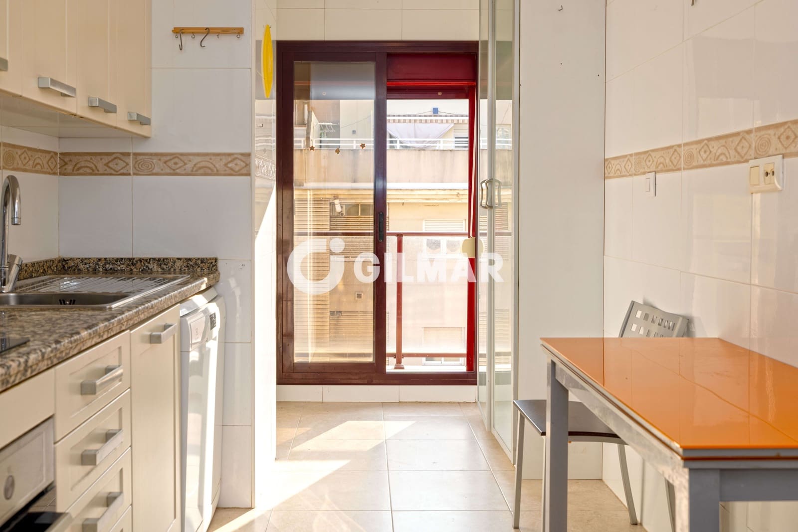 4 soverom Leilighet til salgs i Malaga by med svømmebasseng garasje - € 795 000 (Ref: 9989274)