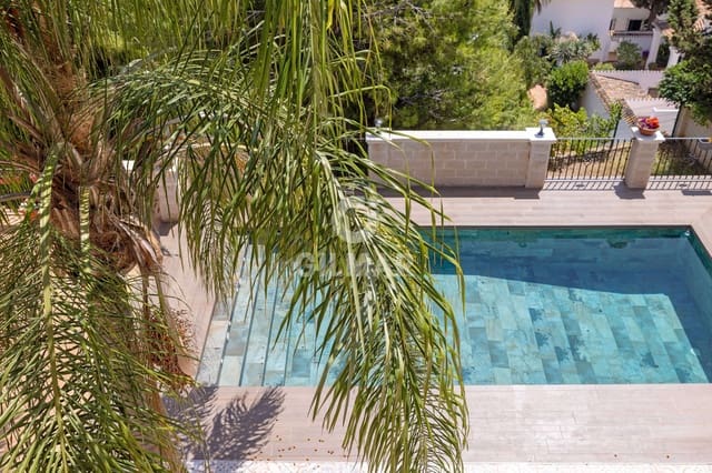 5 soverom Villa til salgs i Finca El Candado, Málaga by med svømmebasseng garasje - € 2 200 000 (Ref: 9989276)