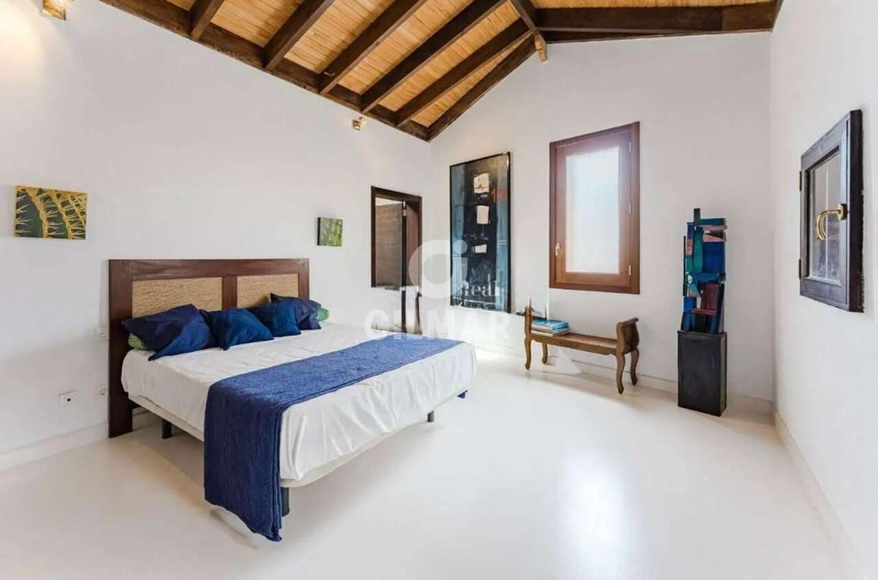 4 slaapkamer Villa te koop in Tejina de Guia de Isora met garage - € 1.220.000 (Ref: 9989279)