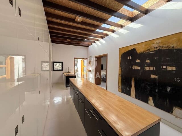4 quarto Moradia para venda em Tejina de Guia de Isora, Guía de Isora com garagem - 1 220 000 € (Ref: 9989279)